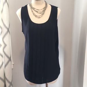 WOW stunning navy shell